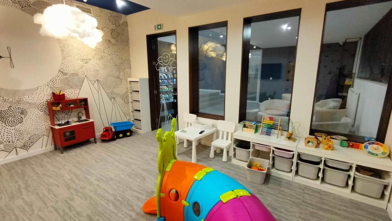 Cicha Przystan Apartamenty Whiteblue Sauna&Fitness&Parking Колобжег Екстериор снимка