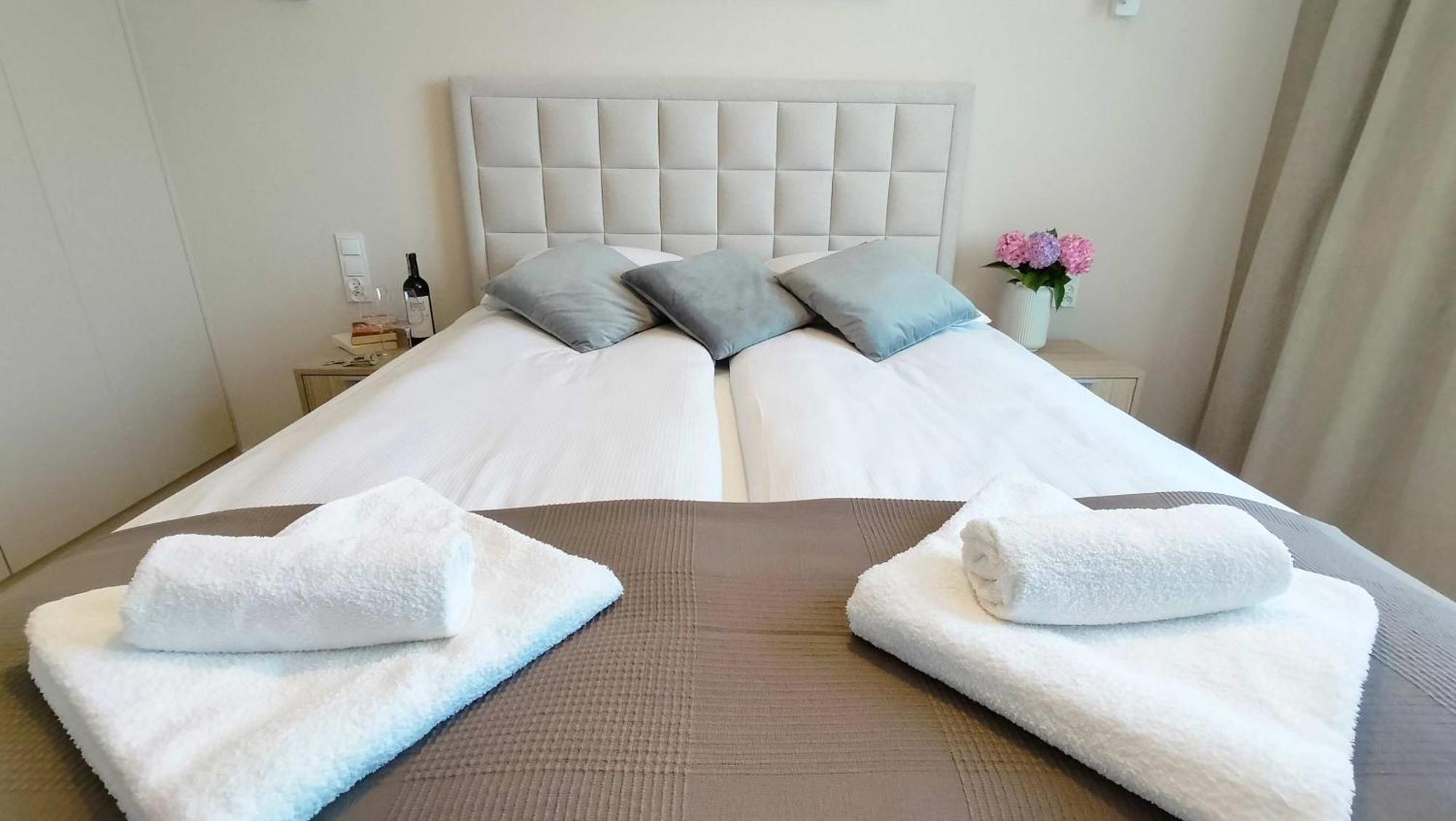 Cicha Przystan Apartamenty Whiteblue Sauna&Fitness&Parking Колобжег Екстериор снимка