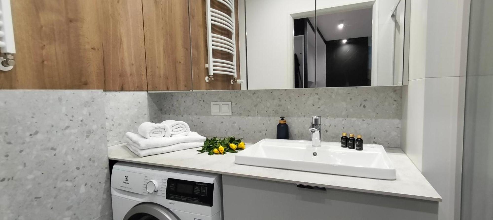 Cicha Przystan Apartamenty Whiteblue Sauna&Fitness&Parking Колобжег Екстериор снимка